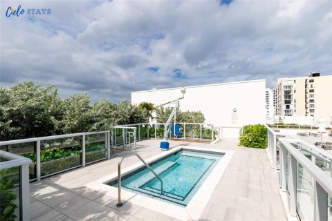 Copropriété à vendre à Hollywood, Floride: 1 chambre, 41.81 m2 № 686489 - photo 12