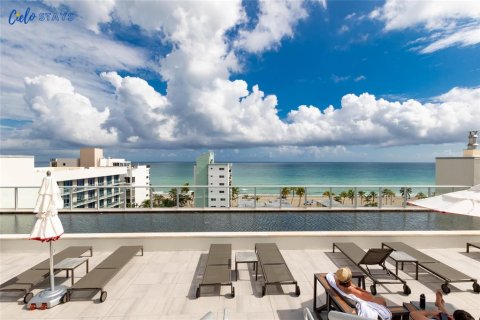 Condominio en venta en Hollywood, Florida, 1 dormitorio, 41.81 m2 № 686489 - foto 5