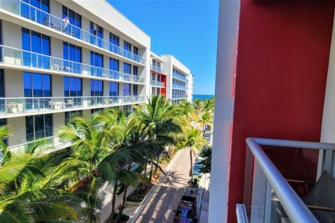 Condominio en venta en Hollywood, Florida, 1 dormitorio, 41.81 m2 № 686489 - foto 26