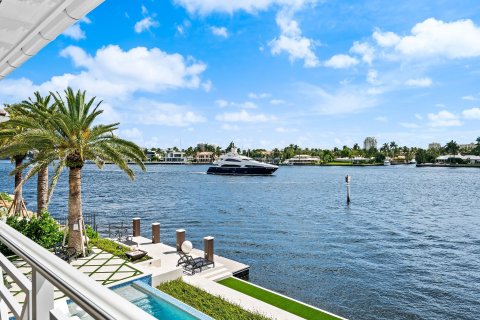 Villa ou maison à vendre à Fort Lauderdale, Floride: 6 chambres, 670.85 m2 № 787042 - photo 29