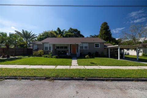 Terreno en venta en Tampa, Florida № 1409884 - foto 5