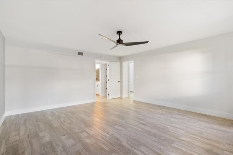 Condominio en venta en Pompano Beach, Florida, 2 dormitorios, 160.16 m2 № 1093728 - foto 12