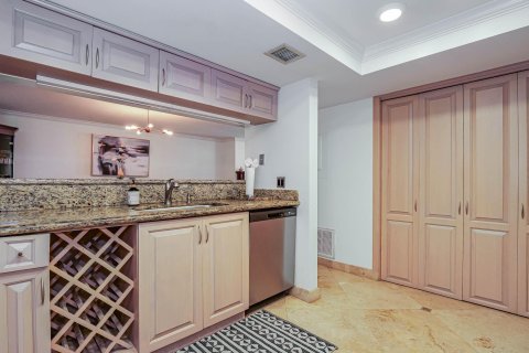 Condominio en venta en Hutchinson Island South, Florida, 3 dormitorios, 183.2 m2 № 1093638 - foto 24