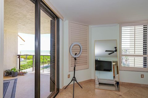 Condo in Hutchinson Island South, Florida, 3 bedrooms  № 1093638 - photo 20