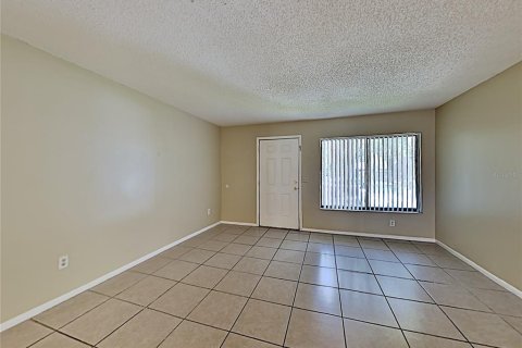 Apartment in Altamonte Springs, Florida 3 bedrooms, 111.48 sq.m. № 1395696 - photo 2