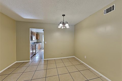 Apartment in Altamonte Springs, Florida 3 bedrooms, 111.48 sq.m. № 1395696 - photo 6