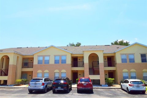 Condo in Kissimmee, Florida, 3 bedrooms  № 1395694 - photo 1