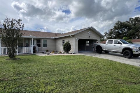 Casa en venta en Ocala, Florida, 3 dormitorios, 188.68 m2 № 1395661 - foto 1