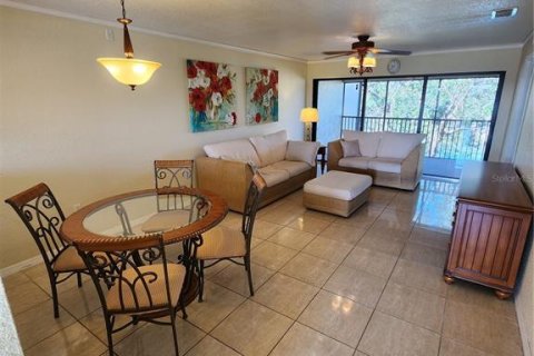 Condominio en venta en Port Charlotte, Florida, 2 dormitorios, 95.88 m2 № 550102 - foto 9
