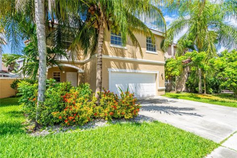 Villa ou maison à vendre à Miramar, Floride: 3 chambres, 209.4 m2 № 1281906 - photo 2