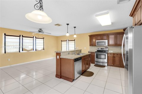 Casa en venta en Miramar, Florida, 3 dormitorios, 209.4 m2 № 1281906 - foto 18