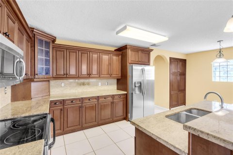 Casa en venta en Miramar, Florida, 3 dormitorios, 209.4 m2 № 1281906 - foto 23