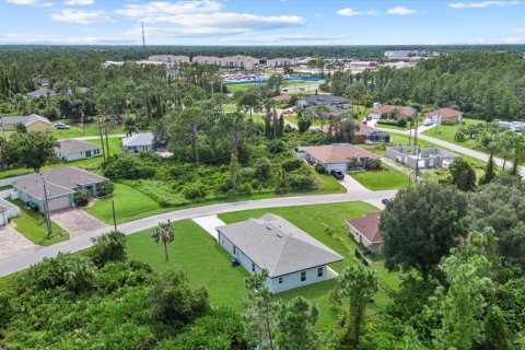 Villa ou maison à vendre à North Port, Floride: 4 chambres, 184.88 m2 № 1391027 - photo 23