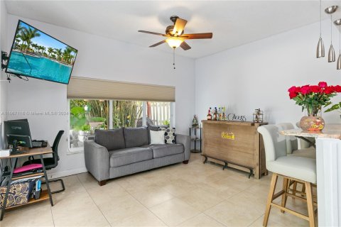 Villa ou maison à vendre à Miramar, Floride: 3 chambres, 186.27 m2 № 1387850 - photo 20