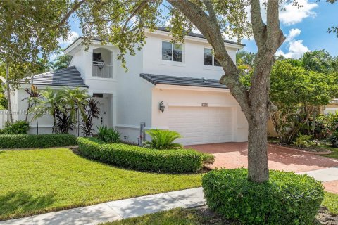 Villa ou maison à vendre à Miramar, Floride: 3 chambres, 186.27 m2 № 1387850 - photo 1