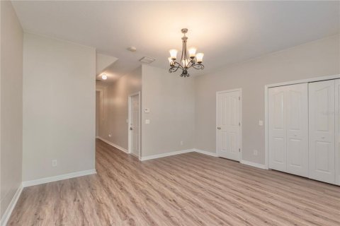 Townhouse in Tampa, Florida 3 bedrooms, 169.83 sq.m. № 1370302 - photo 15