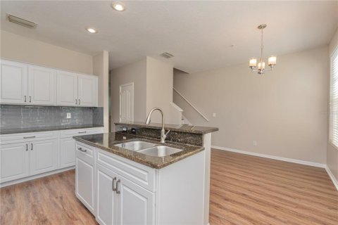 Adosado en venta en Tampa, Florida, 3 dormitorios, 169.83 m2 № 1370302 - foto 9