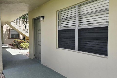 Condo in Delray Beach, Florida, 1 bedroom  № 880771 - photo 5