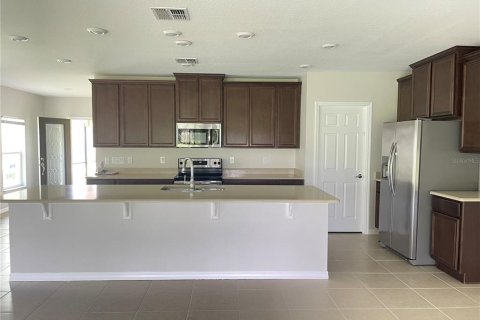 House in BELLALAGO in Kissimmee, Florida 3 bedrooms, 173.08 sq.m. № 1325020 - photo 2