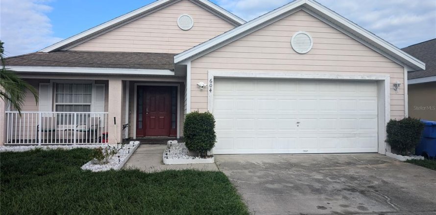 House in Kissimmee, Florida 4 bedrooms, 160.63 sq.m. № 1325021