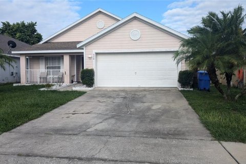 Villa ou maison à vendre à Kissimmee, Floride: 4 chambres, 160.63 m2 № 1325021 - photo 4