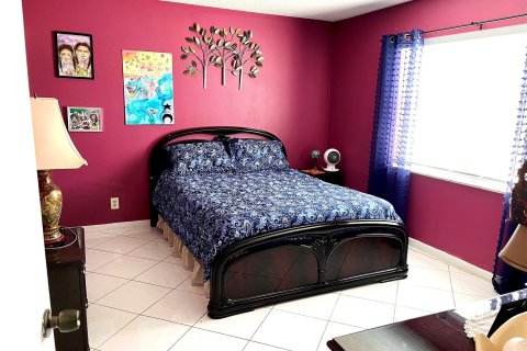 Купить кондоминиум в Лодерхилл, Флорида 2 спальни, 104.98м2, № 1134990 - фото 10