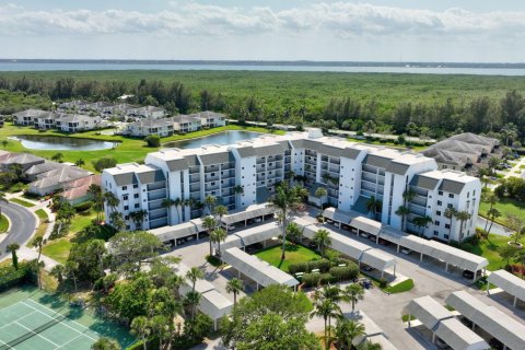 Condominio en venta en Hutchinson Island South, Florida, 2 dormitorios, 121.14 m2 № 1134939 - foto 15