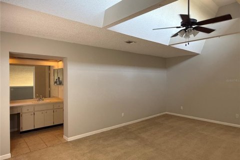 Condo in Tampa, Florida, 2 bedrooms  № 1435713 - photo 27