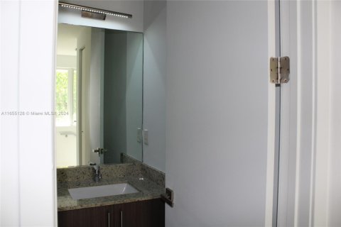 Townhouse in Hollywood, Florida 3 bedrooms, 150.13 sq.m. № 1352239 - photo 10