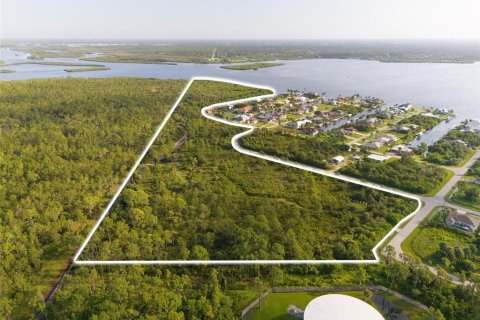 Terreno en venta en Port Charlotte, Florida № 1334016 - foto 1