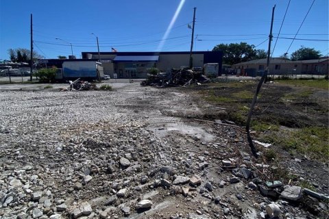 Propiedad comercial en venta en Miami, Florida № 1153968 - foto 4