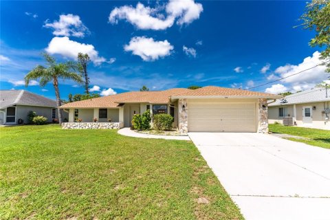 Villa ou maison à vendre à Englewood, Floride: 3 chambres, 163.51 m2 № 1349376 - photo 2