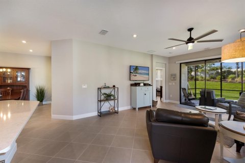 Casa en venta en Bradenton, Florida, 2 dormitorios, 144.28 m2 № 1349406 - foto 4