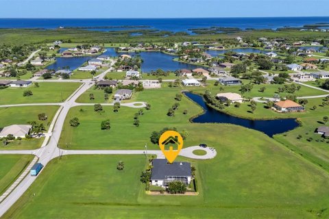 Villa ou maison à vendre à Punta Gorda, Floride: 4 chambres, 214.6 m2 № 1349443 - photo 30