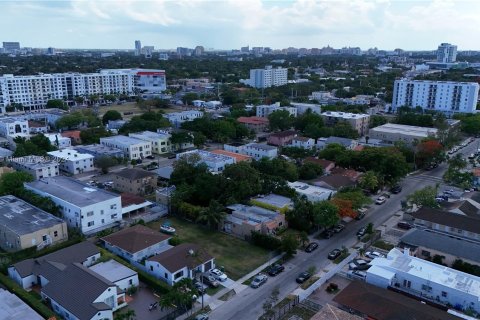 Terreno en venta en Miami, Florida № 1351738 - foto 7