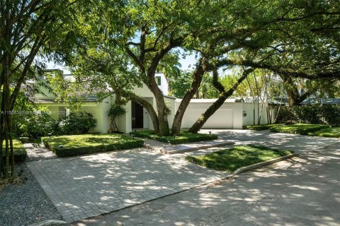 Casa en venta en Miami, Florida, 7 dormitorios, 421.78 m2 № 1351690 - foto 5