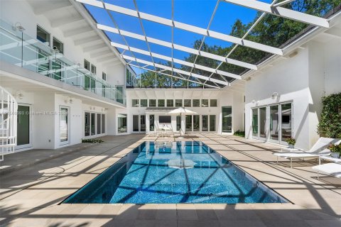 Villa ou maison à vendre à Miami, Floride: 7 chambres, 421.78 m2 № 1351690 - photo 24