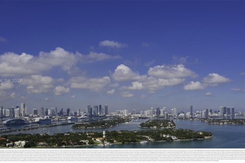 Condo in Miami Beach, Florida, 3 bedrooms  № 1294656 - photo 4