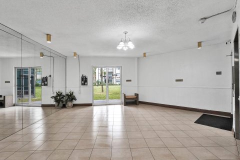 Copropriété à vendre à Lauderhill, Floride: 2 chambres, 110.46 m2 № 1121215 - photo 22