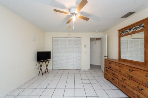 House in Tampa, Florida 3 bedrooms, 120.03 sq.m. № 1422013 - photo 16