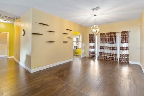 Villa ou maison à vendre à Kissimmee, Floride: 4 chambres, 221.48 m2 № 1370292 - photo 3