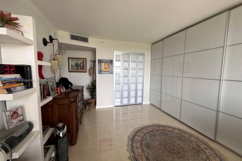 Copropriété à vendre à Miami, Floride: 3 chambres, 177.72 m2 № 1173401 - photo 29