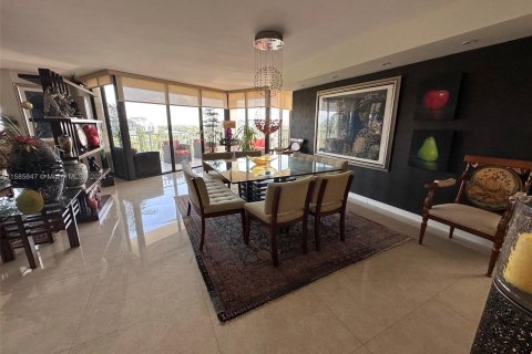 Condominio en venta en Miami, Florida, 3 dormitorios, 177.72 m2 № 1173401 - foto 5