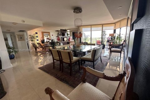 Copropriété à vendre à Miami, Floride: 3 chambres, 177.72 m2 № 1173401 - photo 15