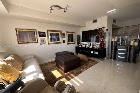 Condominio en venta en Miami, Florida, 3 dormitorios, 177.72 m2 № 1173401 - foto 20