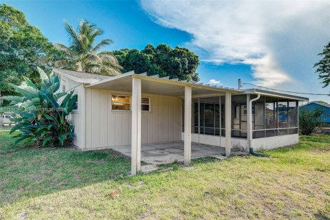 House in St. Lucie, Florida 3 bedrooms, 118.45 sq.m. № 1173732 - photo 27