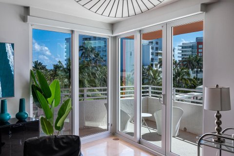 Copropriété à vendre à Miami Beach, Floride: 2 chambres, 113.9 m2 № 979083 - photo 28