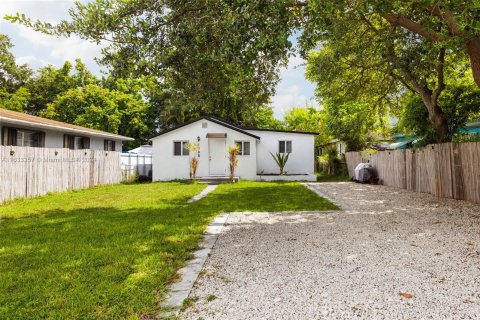 Villa ou maison à vendre à Miami, Floride: 4 chambres, 97.92 m2 № 1294404 - photo 3