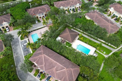 Adosado en venta en Royal Palm Beach, Florida, 3 dormitorios, 175.03 m2 № 776546 - foto 10