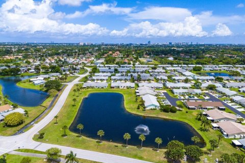 Villa ou maison à vendre à West Palm Beach, Floride: 2 chambres, 116.13 m2 № 1117935 - photo 8